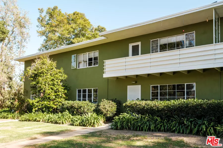 5273 Village Grn, Los Angeles, CA 90016