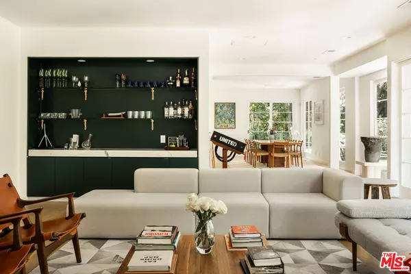 Los Angeles, CA 90046,2410 Nichols Canyon Rd