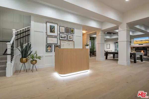 Burbank, CA 91504,1901 N Buena Vista ST #01-419