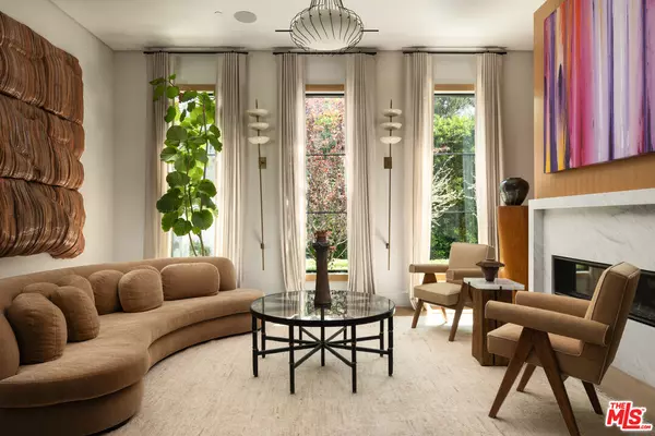 Los Angeles, CA 90049,455 N Bundy Dr