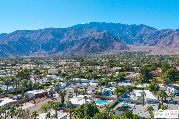 Palm Springs, CA 92262,402 E Desert Willow Cir