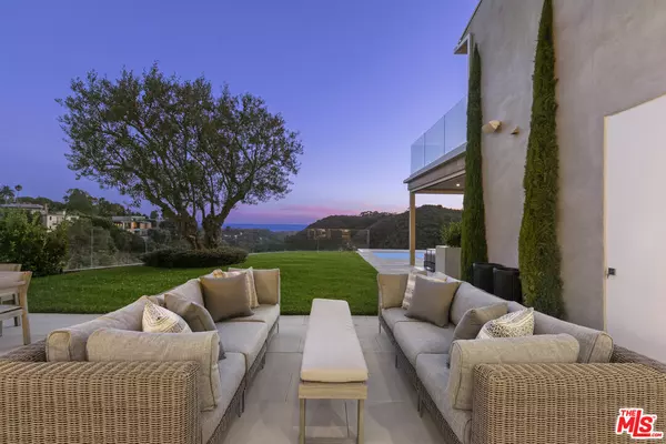 Pacific Palisades, CA 90272,1550 Casale Rd