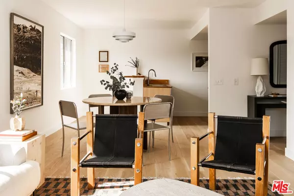 Los Angeles, CA 90026,872 Lucile Ave #D