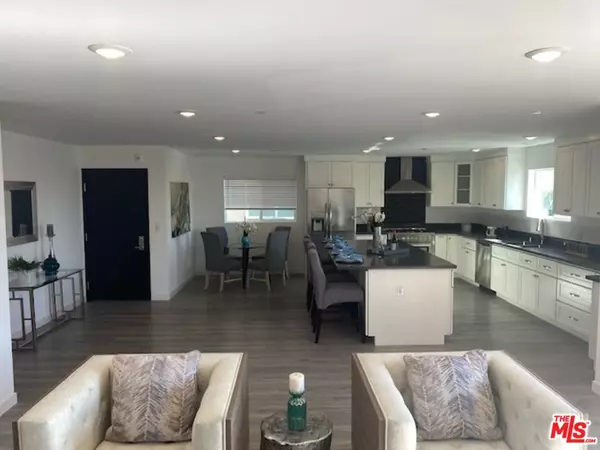 8631 Olin St #2, Los Angeles, CA 90034