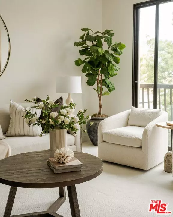 Los Angeles, CA 90049,11847 Gorham Ave #302