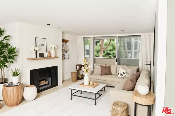 11645 Montana Ave #137, Los Angeles, CA 90049