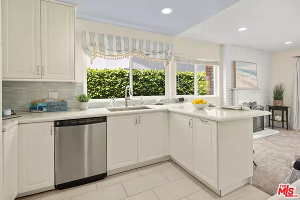 Los Angeles, CA 90066,12581 Sanford St