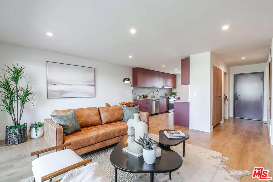 12425 Texas Ave #8, Los Angeles, CA 90025