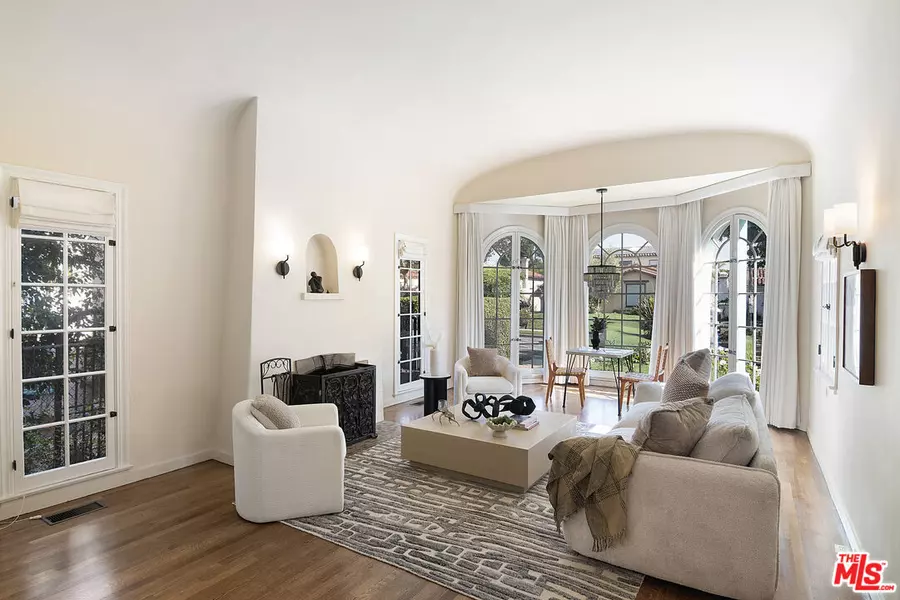 131 S Martel Ave, Los Angeles, CA 90036