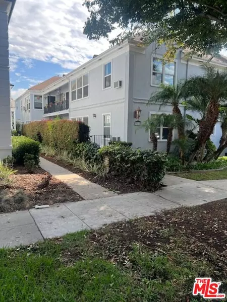 312 S Reeves Dr #C, Beverly Hills, CA 90212