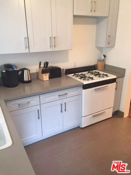 Beverly Hills, CA 90212,312 S Reeves Dr #C