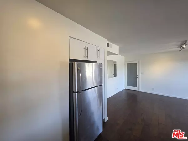 Los Angeles, CA 90026,2241 Branden St #4