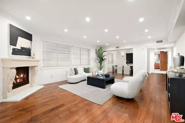 11749 Goshen Ave #102, Los Angeles, CA 90049