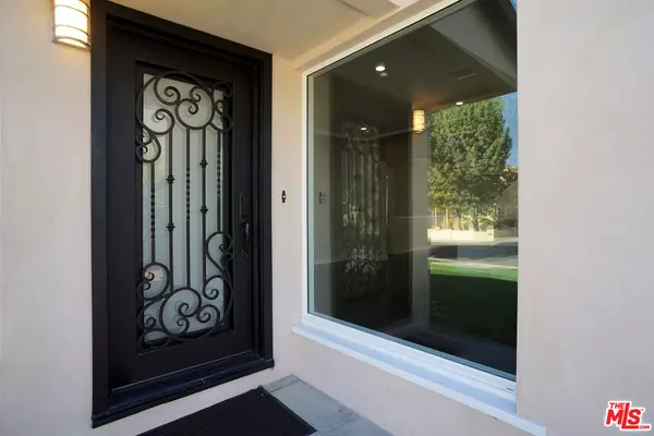 Los Angeles, CA 90064,2555 Tilden Ave