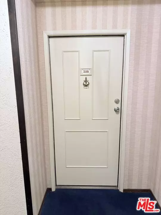 Valley Village, CA 91607,12830 Burbank Blvd #316