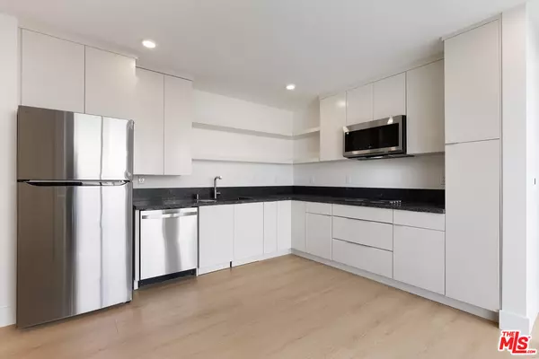 Cypress, CA 90630,8561 Belmont St #3