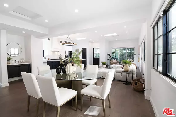 Los Angeles, CA 90036,638 N Sierra Bonita Ave