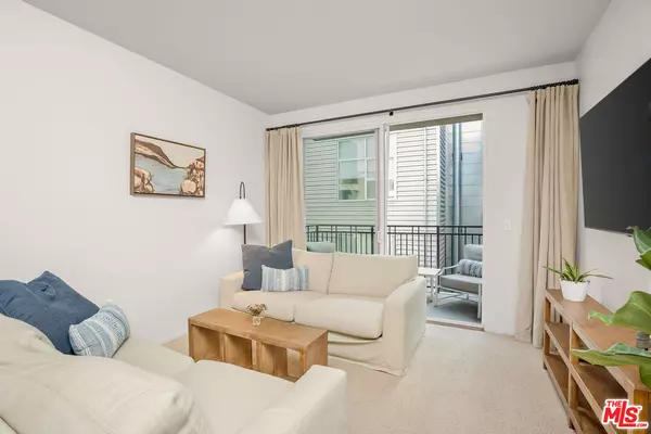 Marina Del Rey, CA 90292,4060 Glencoe Ave #228