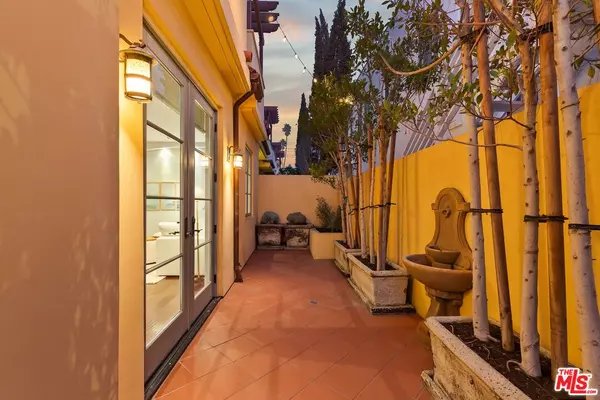 Santa Monica, CA 90403,941 11th St #1