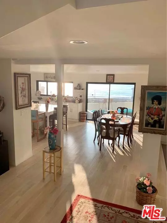 Playa Del Rey, CA 90293,201 Redlands St