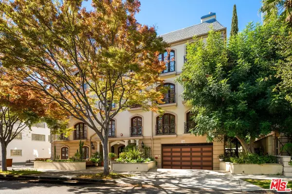 353 S Reeves Dr #202, Beverly Hills, CA 90212