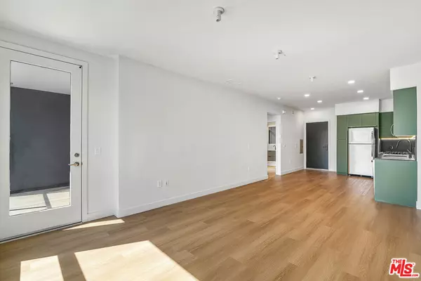 Culver City, CA 90232,10601 Washington Blvd #405