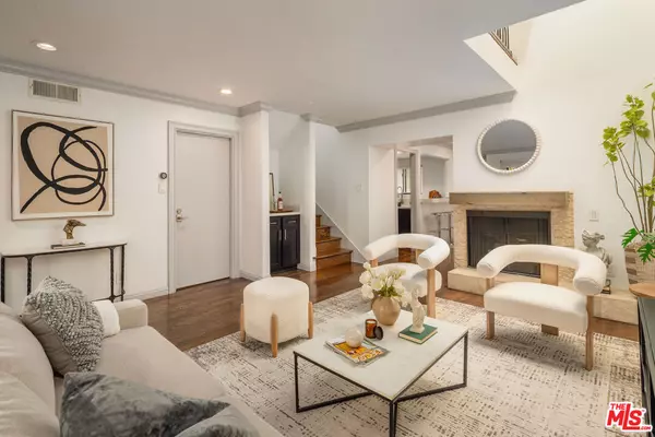 West Hollywood, CA 90069,1226 N Kings Rd #4