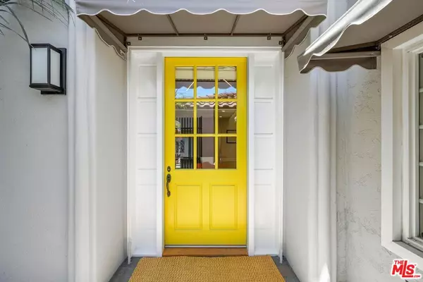 Los Angeles, CA 90049,2305 Canyonback Rd