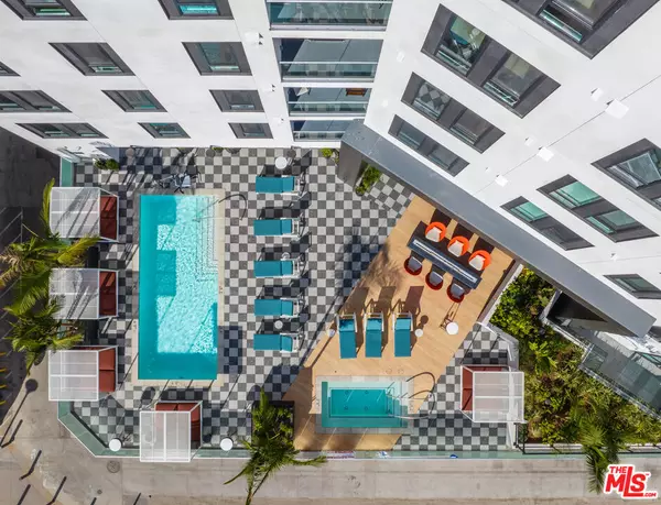 Long Beach, CA 90802,250 E Broadway #708