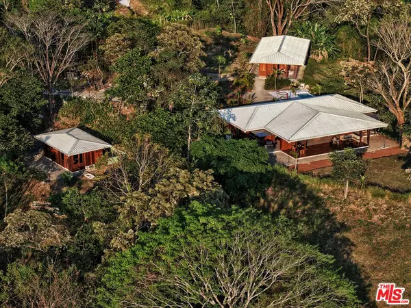 Other, 60111,0 Mal Pais, Santa Teresa, Costa Rica