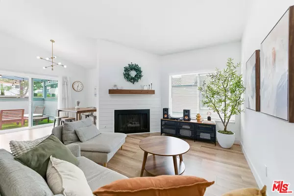 Diamond Bar, CA 91765,1120 Cleghorn Dr #G