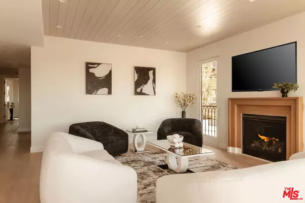 Los Angeles, CA 90024,10725 Ashton Ave #301