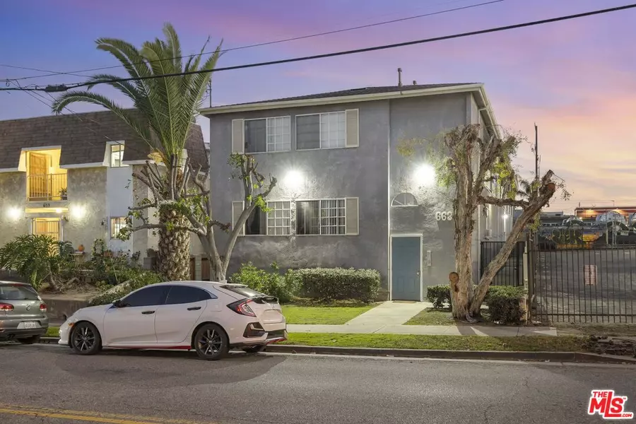 663 W 5th St, San Pedro, CA 90731