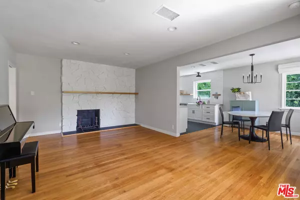 La Canada Flintridge, CA 91011,4824 La Canada Blvd