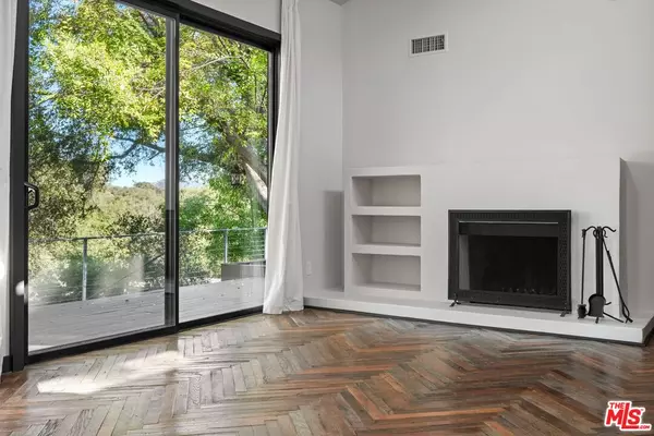 Topanga, CA 90290,21273 Entrada Rd