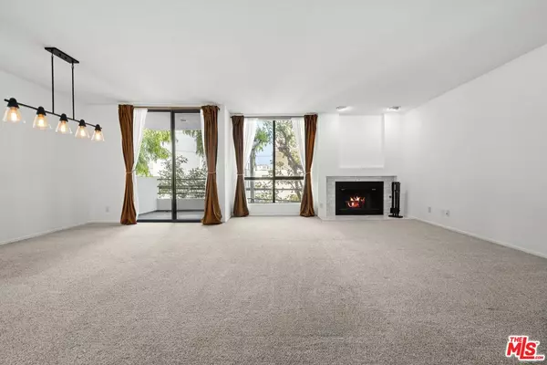 Los Angeles, CA 90025,1312 S Saltair Ave #215