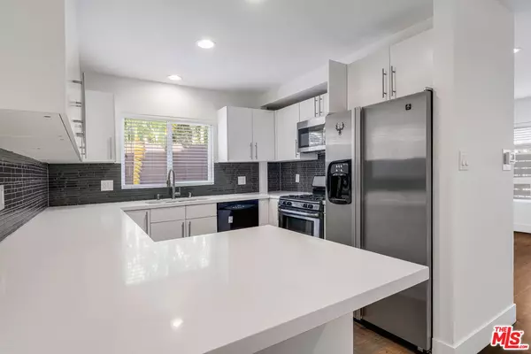 Los Angeles, CA 90035,1055 S Bedford ST #2