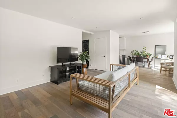 Santa Monica, CA 90405,2918 3rd St #2