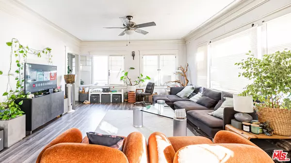 Long Beach, CA 90813,735 Locust Ave