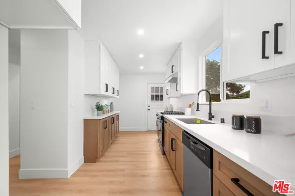 Los Angeles, CA 90047,1412 W 111th St