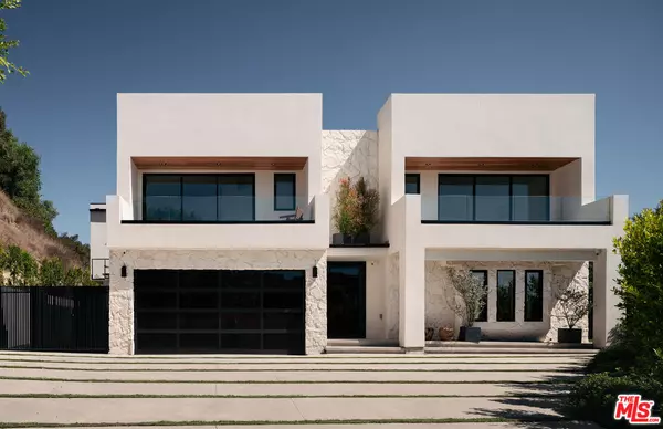 2608 Zorada Dr, Los Angeles, CA 90046