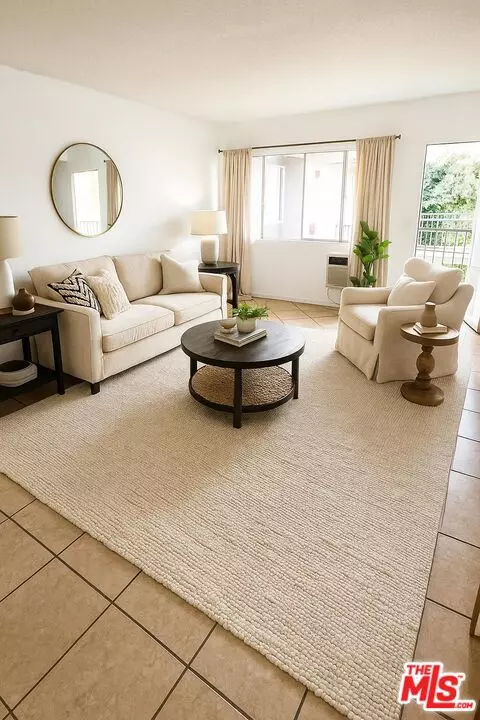 8800 Cedros Ave #219, Panorama City, CA 91402