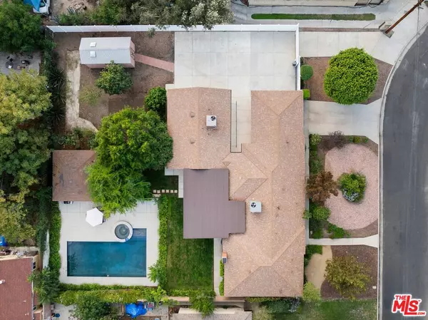 Lake Balboa, CA 91406,16822 Valerio St