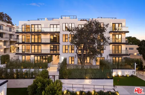 505 S Barrington Ave #206, Los Angeles, CA 90049