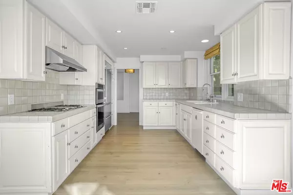 Pacific Palisades, CA 90272,2020 Palisades Dr