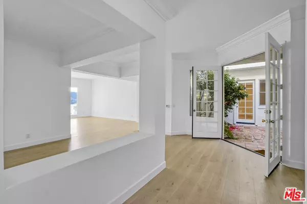 Pacific Palisades, CA 90272,2020 Palisades Dr