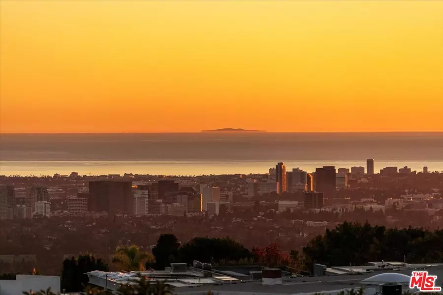 1740 Carla Rdg, Beverly Hills, CA 90210