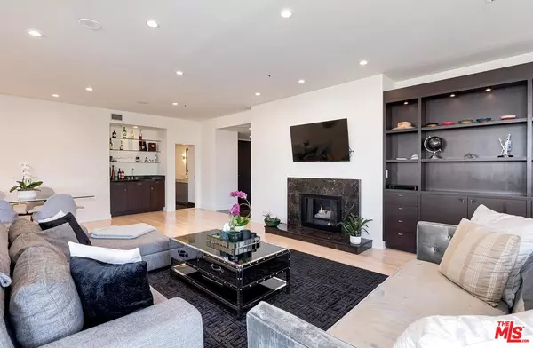 Los Angeles, CA 90024,10430 Wilshire Blvd #803