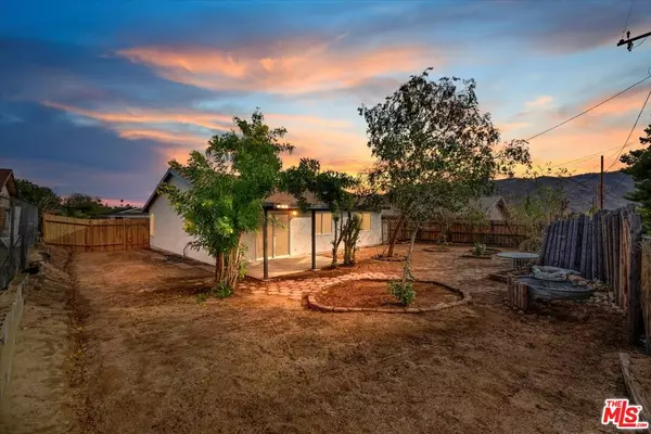 Twentynine Palms, CA 92277,6042 Cahuilla Ave