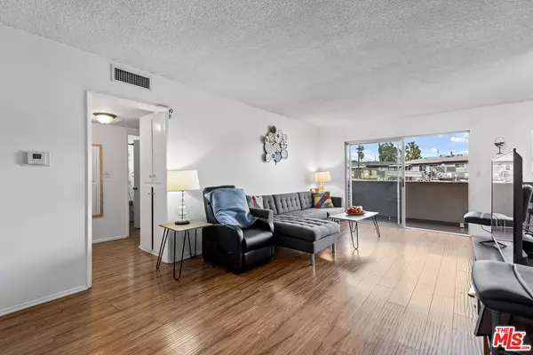 6227 Morse Ave #307, North Hollywood, CA 91606